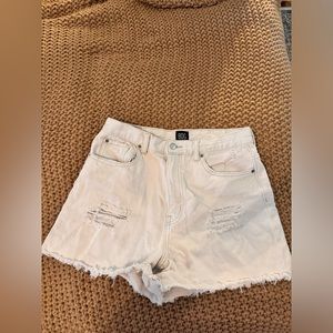 BDG Highwaisted White Jean shorts (size 30)